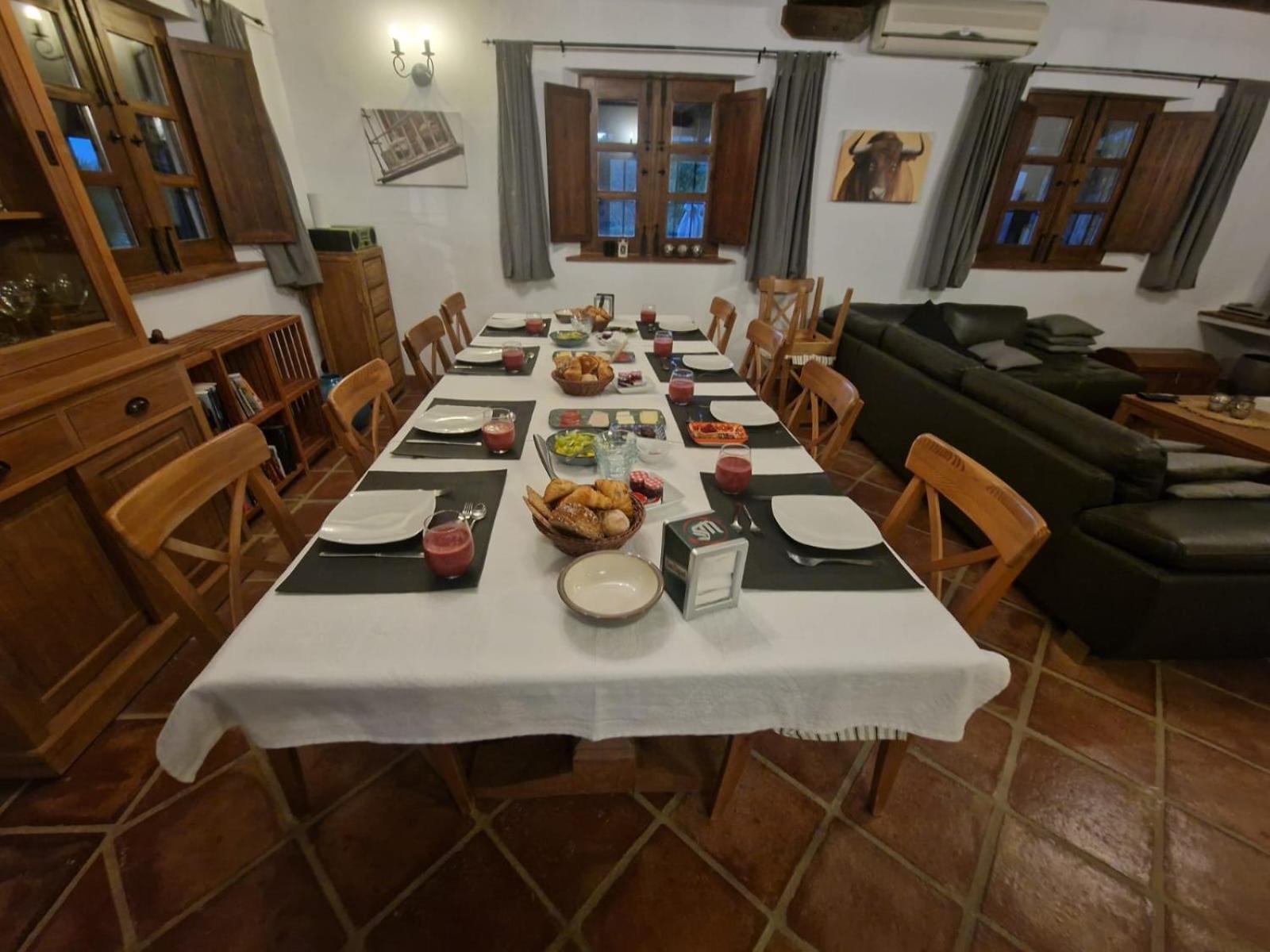 Hacienda Riogordo Bed & Breakfast Exterior photo