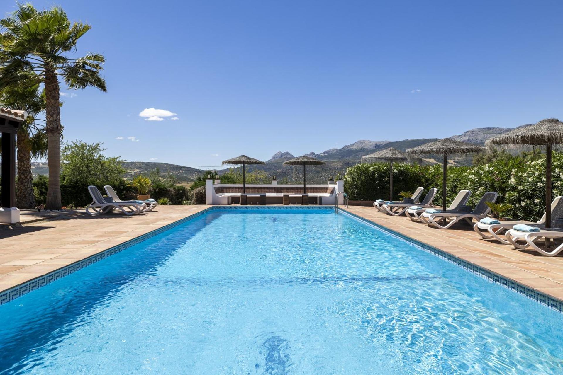 Hacienda Riogordo Bed & Breakfast Exterior photo